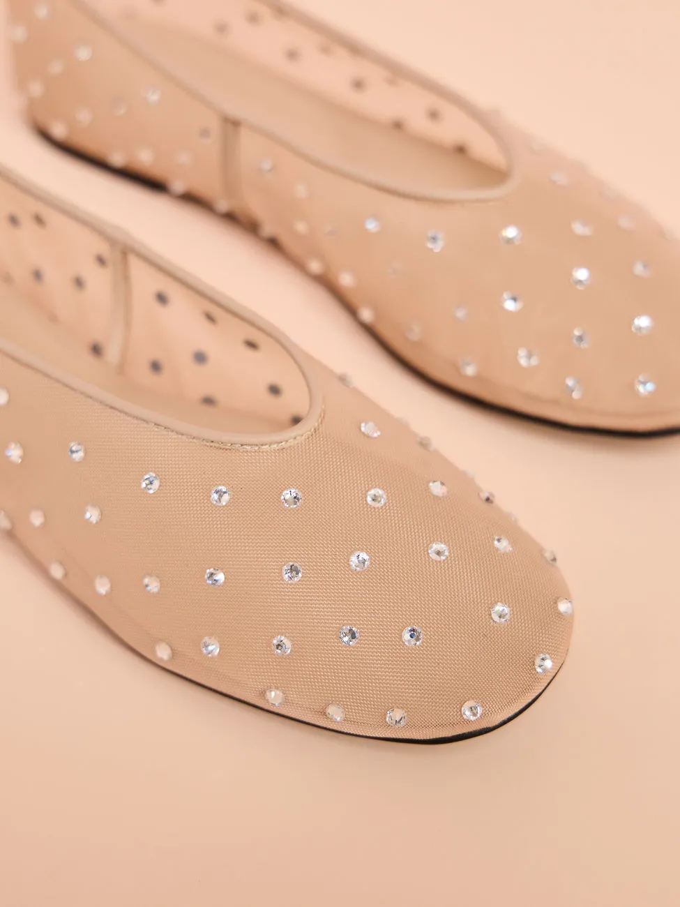 Alias Mae Pipper Flats in Cream