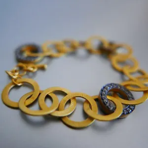 Bellia Bracelet In Gold