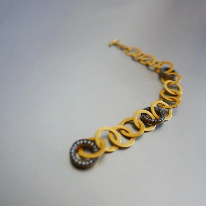 Bellia Bracelet In Gold