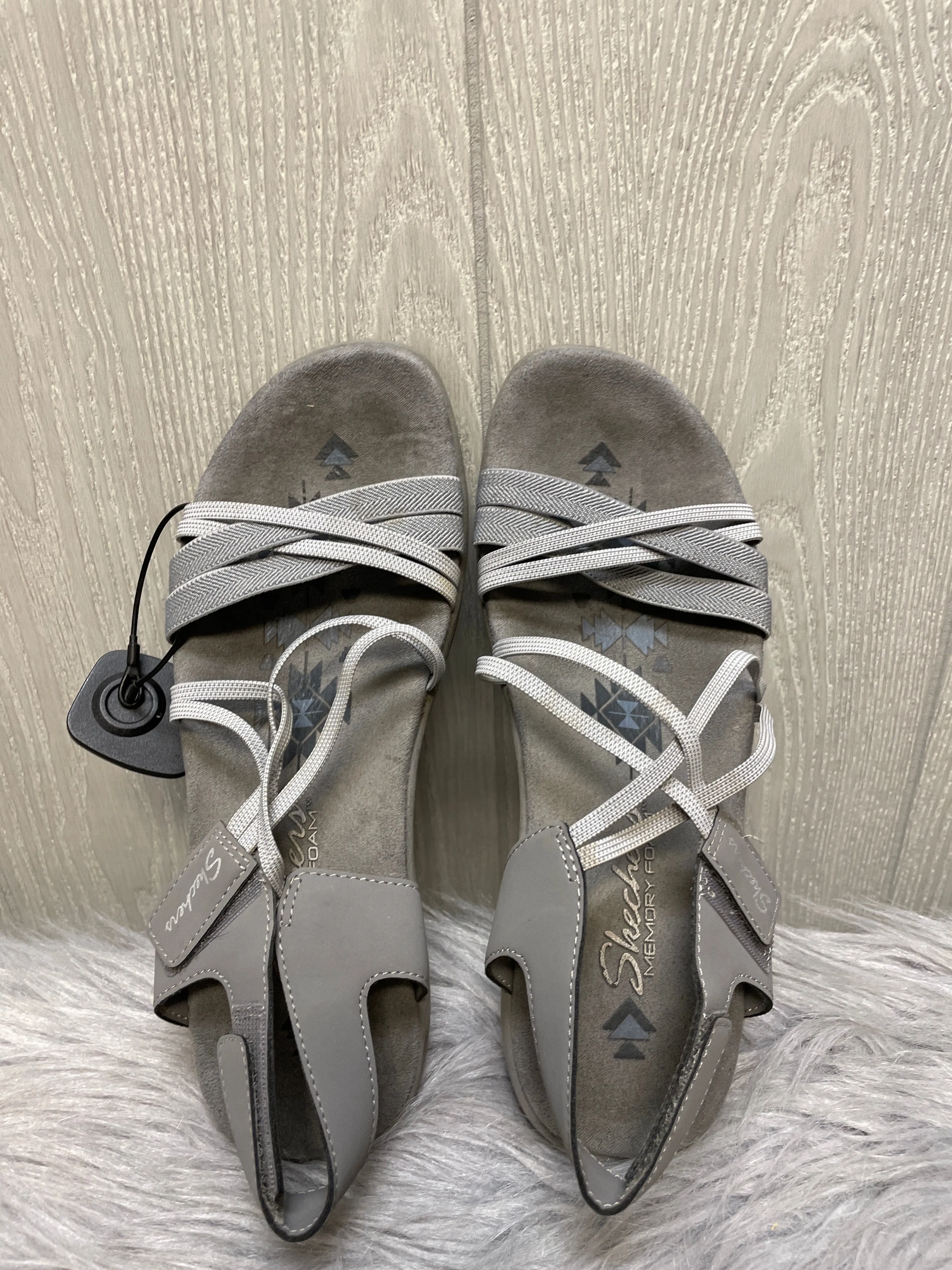 Sandals Flats By Skechers In Grey, Size: 7