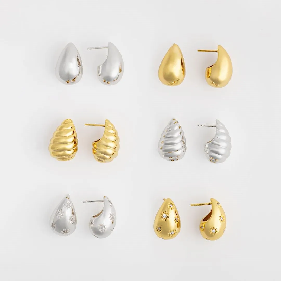 Teardrop Pearl Gold 20mm Stud Earrings